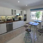 Viva Tropical Villa Buzanada