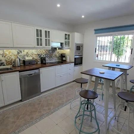 Vivatenerife - Gorgeous With Heated Pool Villa Buzanada
