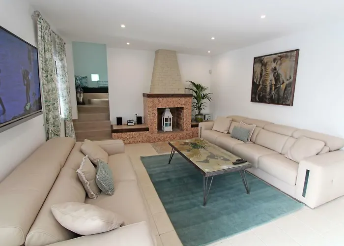 فيلة Viva Tropical